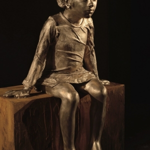 Bambina che osserva - Bronzo, h 82 cm